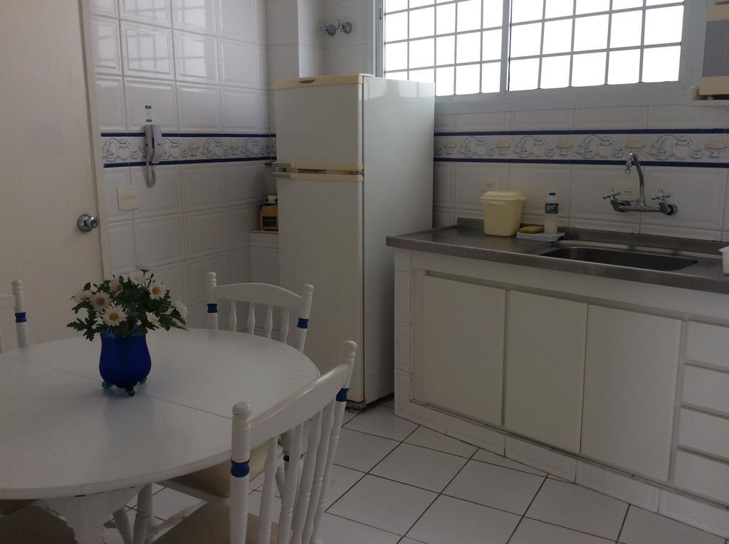 Apartamento Pitangueiras Frente Total Mar Pe Na Areia Guarujá Exterior foto